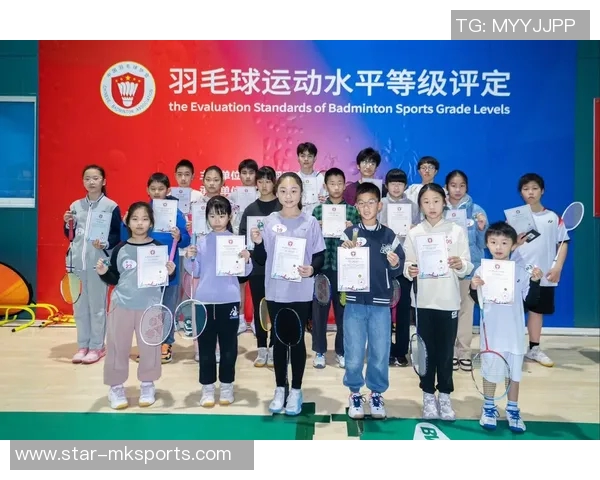 深入分析重庆羽毛球队与南京羽毛球队赛后实力对比与发展潜力 深入分析重庆羽毛球队与南京羽毛球队赛后实力对比与发展潜力